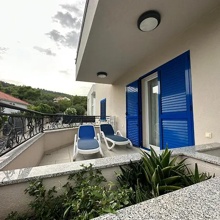 Apartment La Bomboniera Slatine